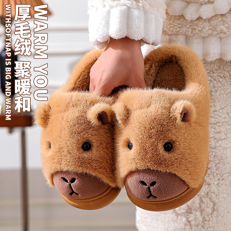 Zapatillas de algodón Capiballa para mujeres 2025 nuevas parejas de interiores antideslizantes cálidas bolsas de calzado de algodón para hombres