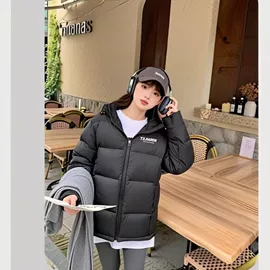 女式T恤;连衣裙;女式卫衣