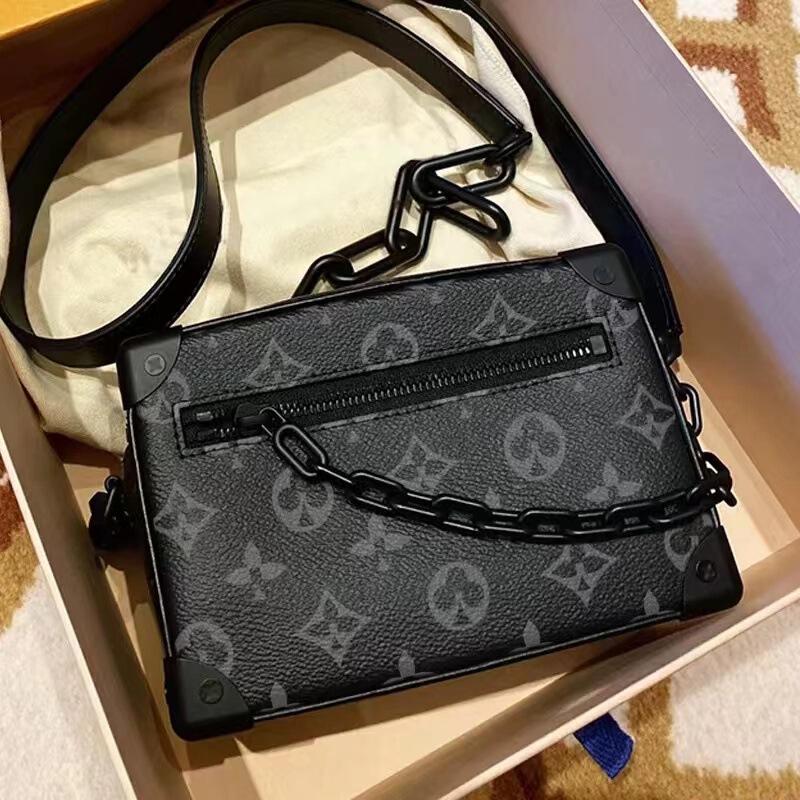 Direct Selling Cross-Border m Lv Men's and Women's Bags, Genuine Leather Box Bag, Chain Bag, Black Warrior Three-In-One Messenger Bag, Pillow Bag