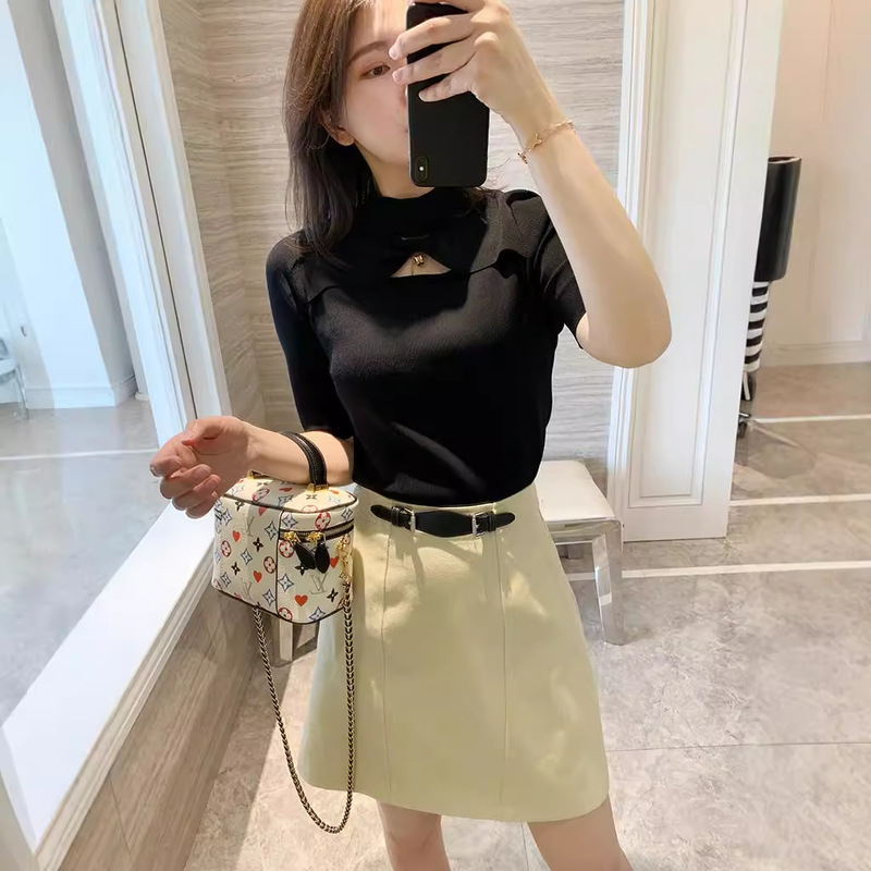 Love this hollowing-out careful machine! Women's Hollow-out Short-sleeved Knit Sweater Slim-fit Slim-fit Top