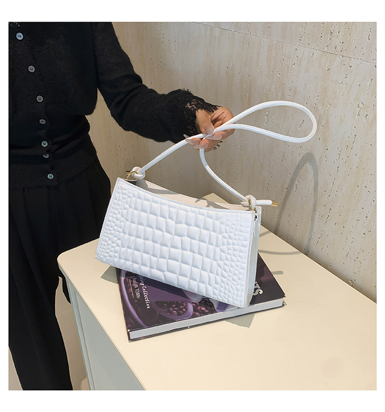 Women's 2024 New Fashionable Crocodile Pattern Shoulder Texture PU Underarm Simple and Versatile Crossbody Bag Trendy_voghion.com