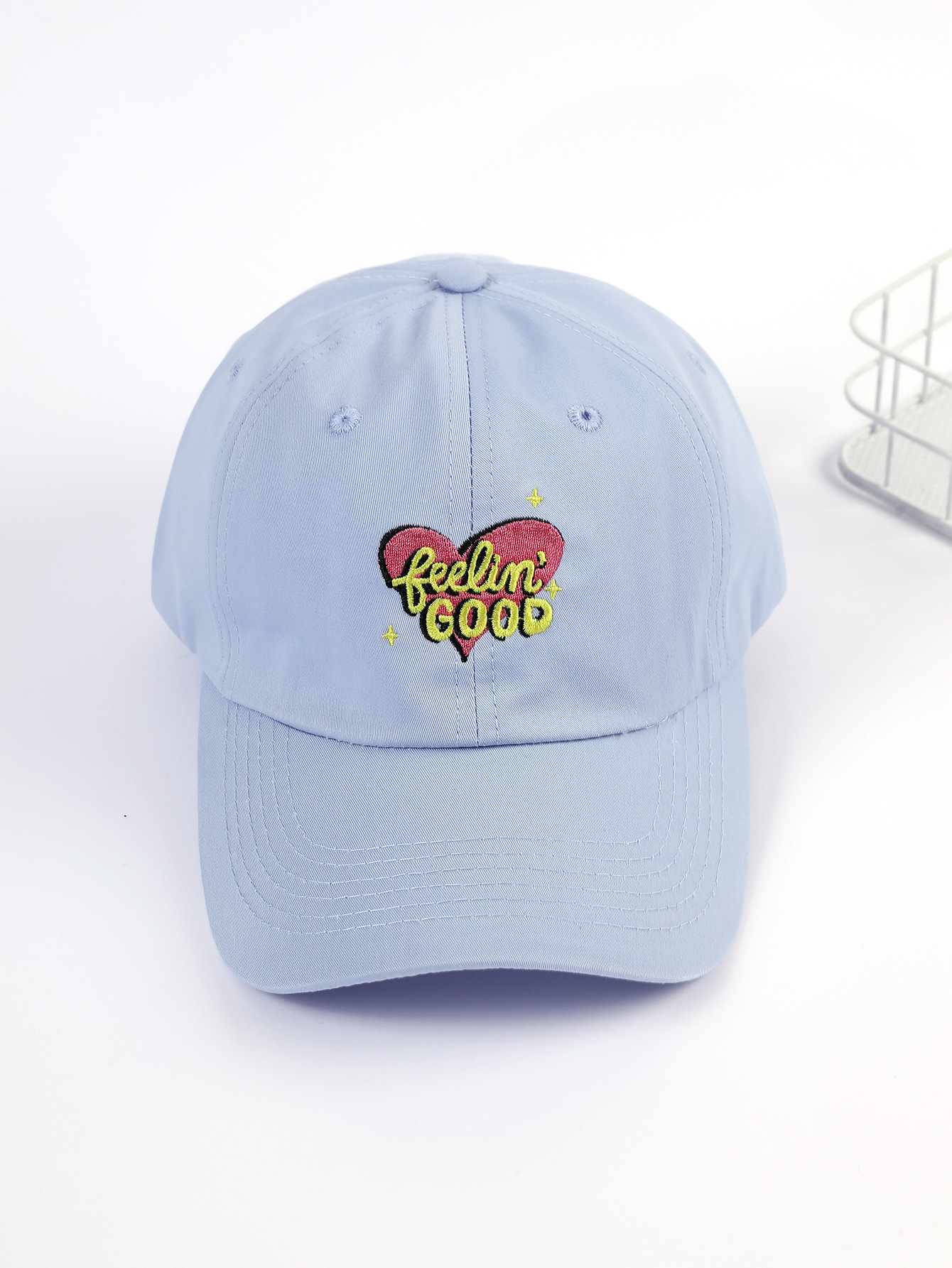 La primavera y el verano Delgado estilo coreano borde curvo amarillo claro casquillo enarbolado pareja masculina femenina bordado buen estilo gorra de béisbol moda