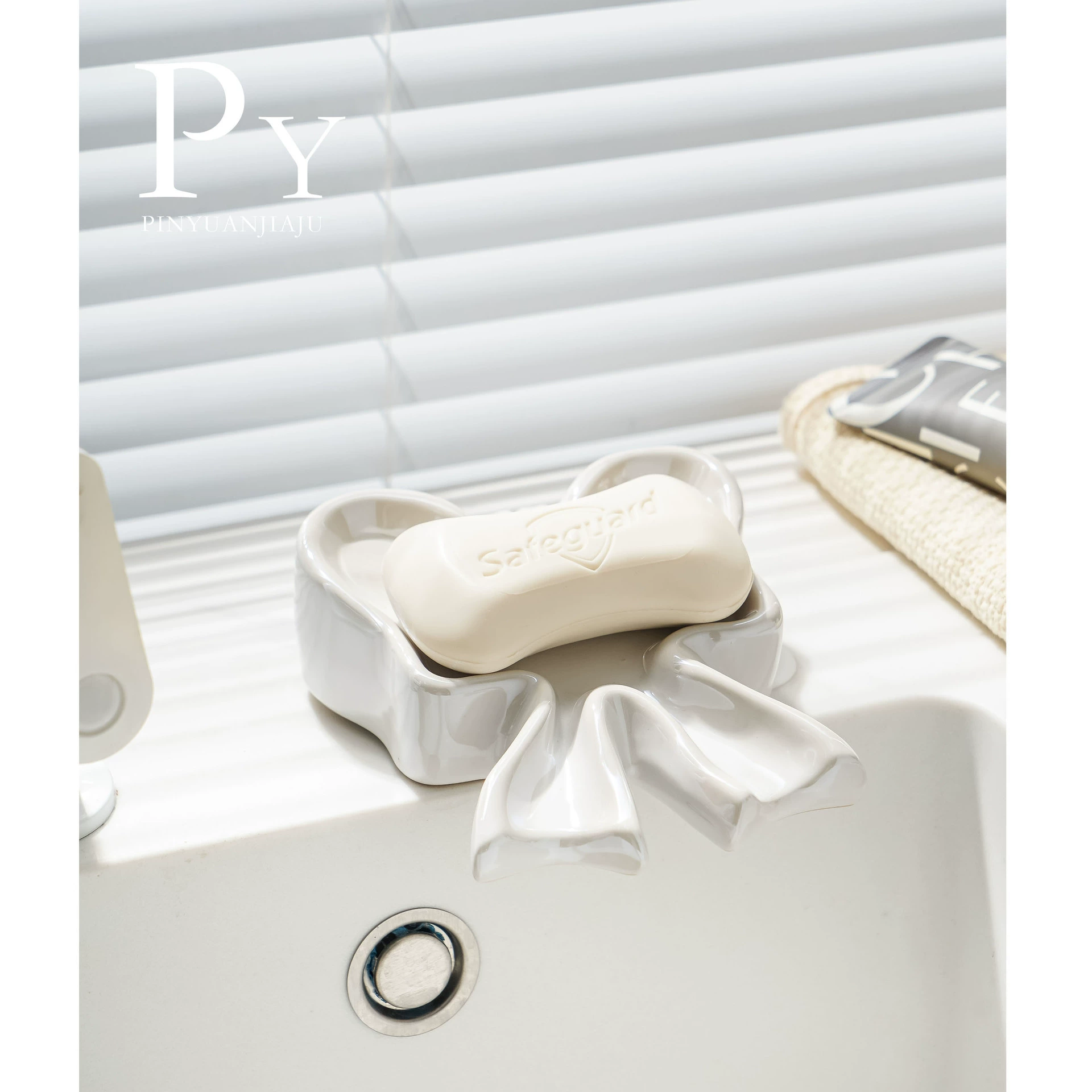(Кросс-бордерный) Ceramic soap holder with bow, hygienic drying rack for home use, high-quality style, light luxury style