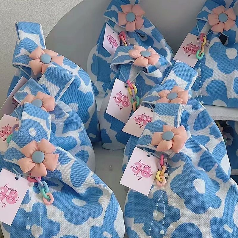 Niche design Korean style versatile cute flower girl student flying woven shoulder handbag wedding bag with hand gift female