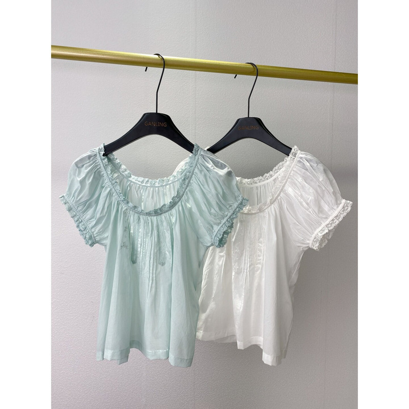 French-Style Gentle Style 2026 New Two-Color Lace-Trimmed Puff Sleeve Square-Neck Embroidered Floral Shirt for Women, Niche Top