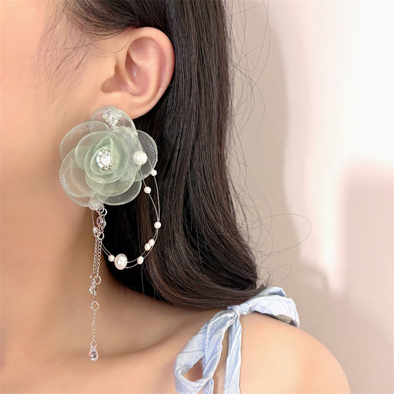 Collana con perle floreale da donna choker stile vacanza_voghion.com