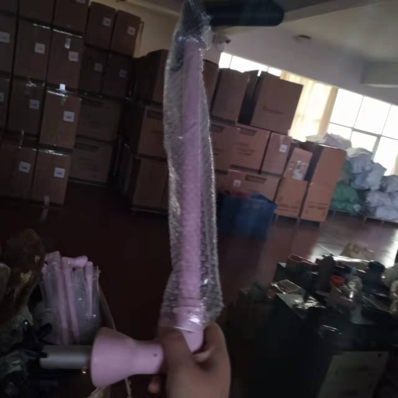 Розовый
