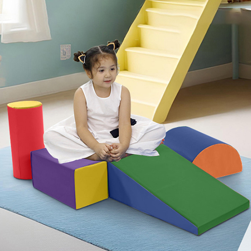 Centro de educación temprana para niños combinación de bloques de escalada suave para entrenamiento de sensación de inteligencia combinación de escalera de escalada esponja suave