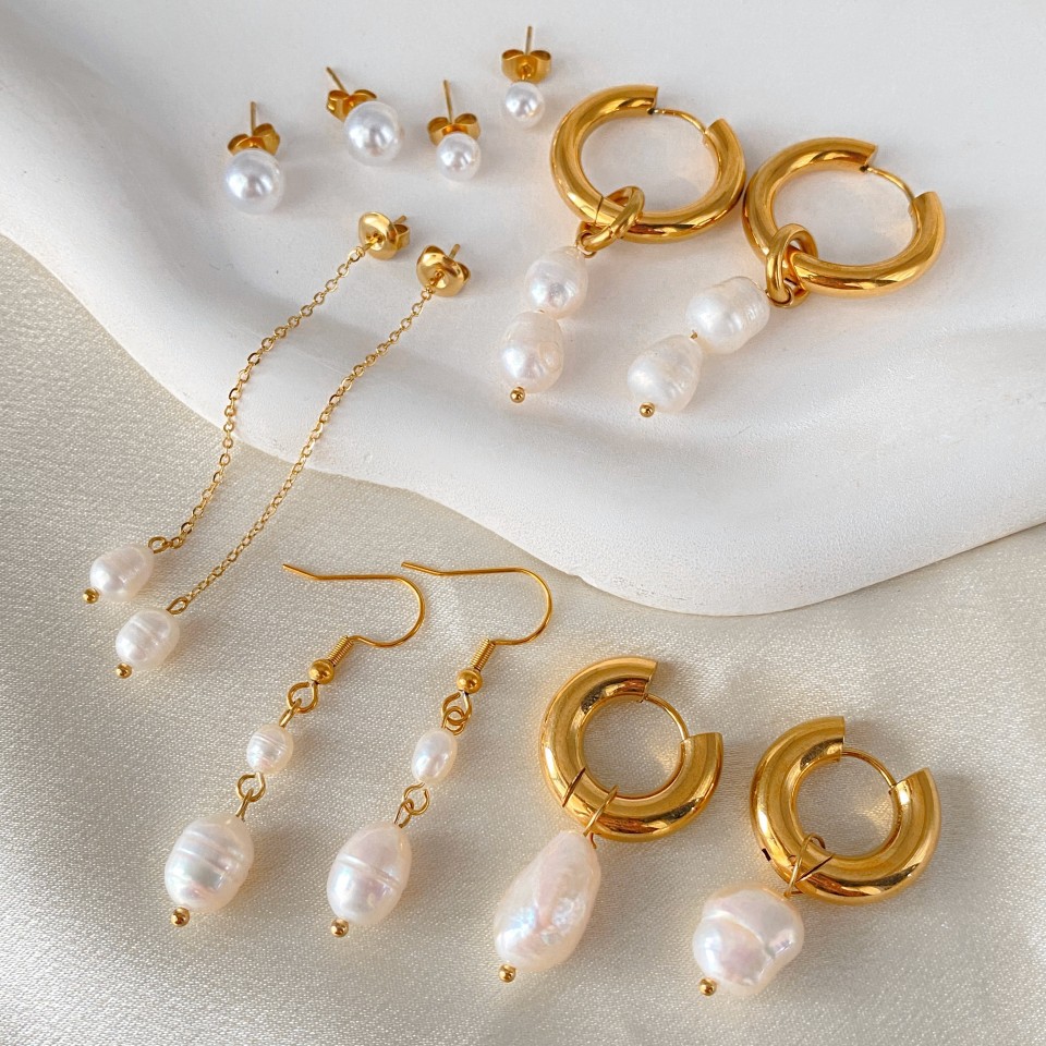Luxuriöse Perlen-Creolen Minimalistische 18K Vergoldete Perlen-Ohrringe für Mädchen Trendiger Schmuck als Geschenk zum Jahrestag oder Geburtstag – Detail 2