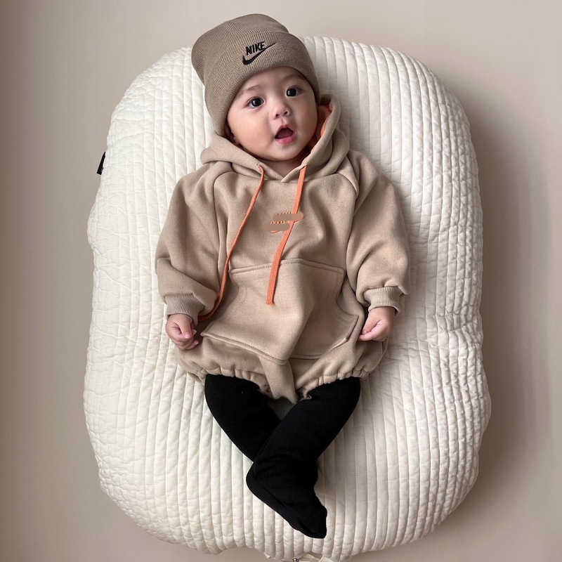 2023春と秋の新商品の子供は簡単で、帽子のアルファベットの服を着て子供のカジュアルな上着を着て卸売りします。|undefined