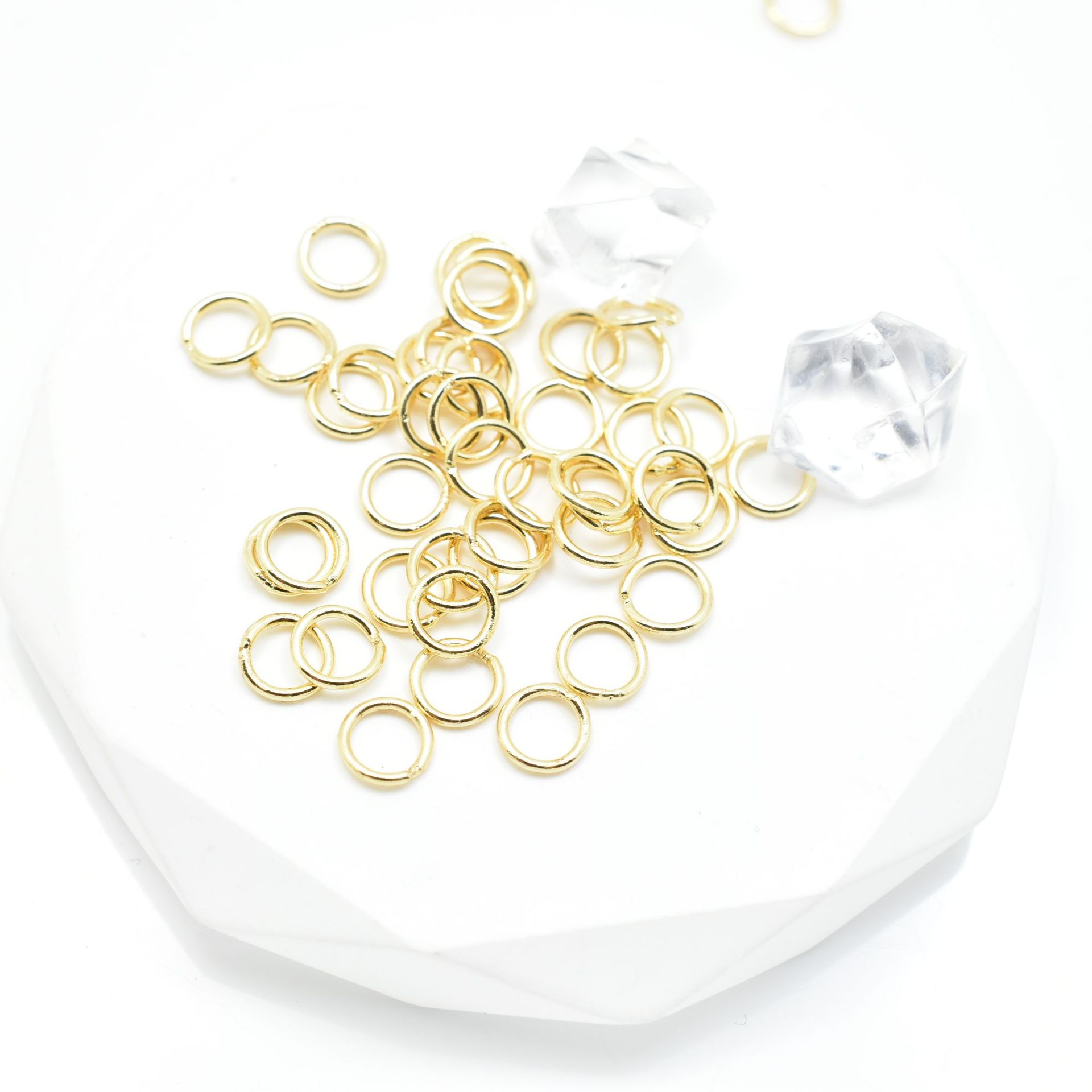100 PCS/Package Quantity Copper Material 100 PCS/Package Diameter 4mm Diameter 5mm Diameter 6 Mm Copper Gold Plated Solid Color Jump Ring