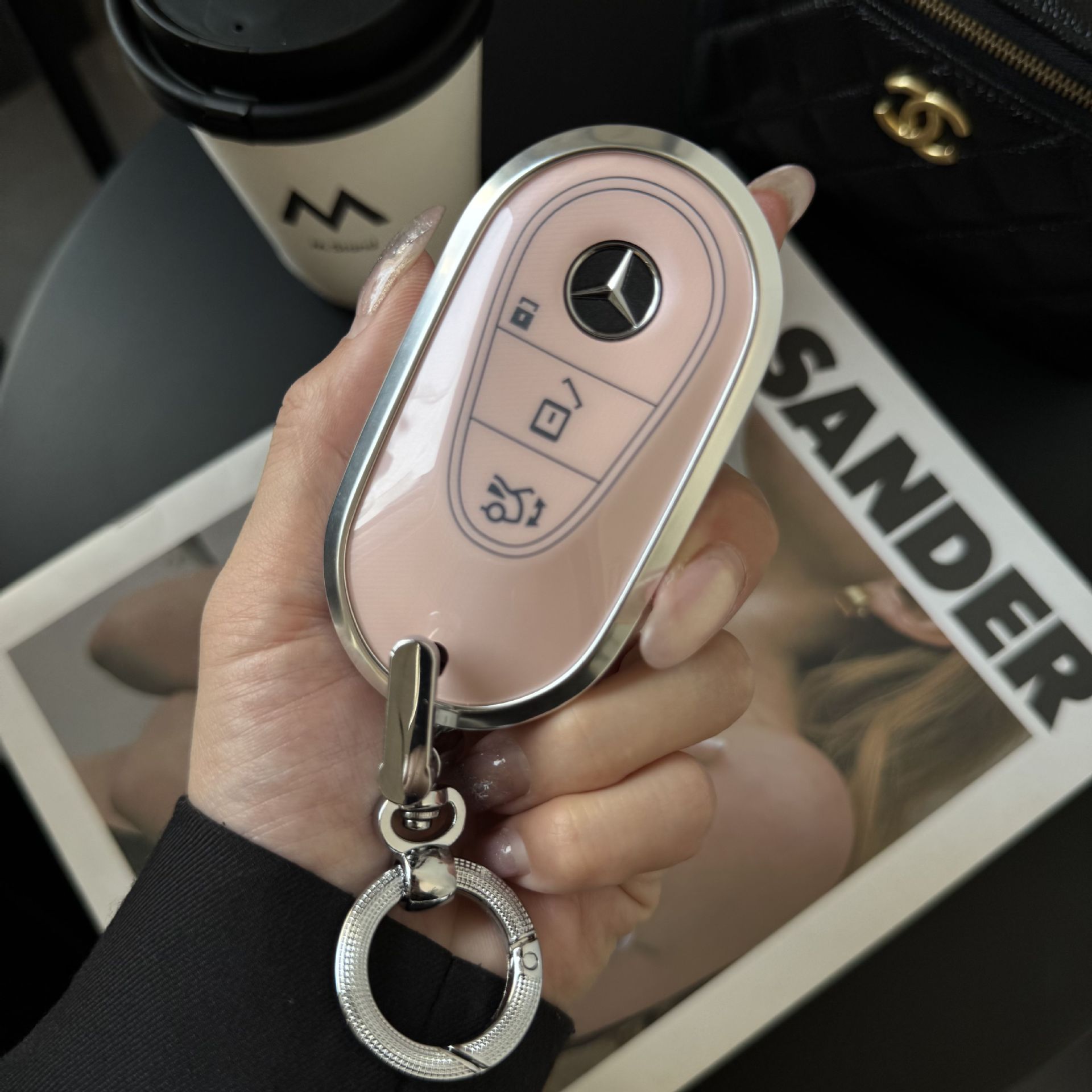 GLC E-Class C260L | Mercedes-Benz Static Rod/Key Bag - golden-scale-mercedes-benz-c-pink-buckle