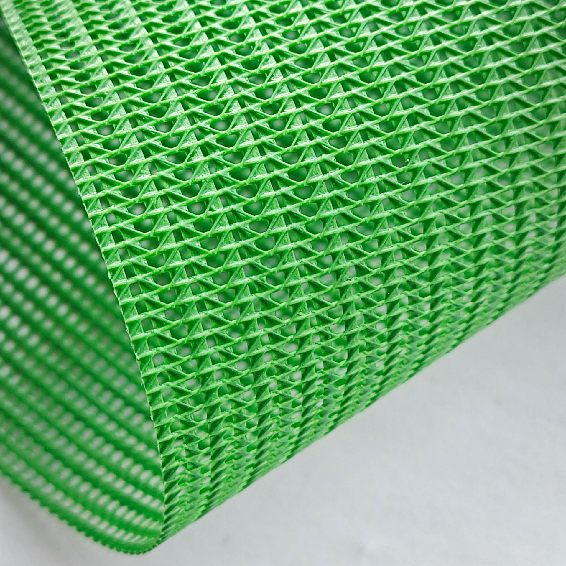 抗UV小孔眼1mm绿色孔眼布耐撕破绿色1000D网格布用于网球场围档