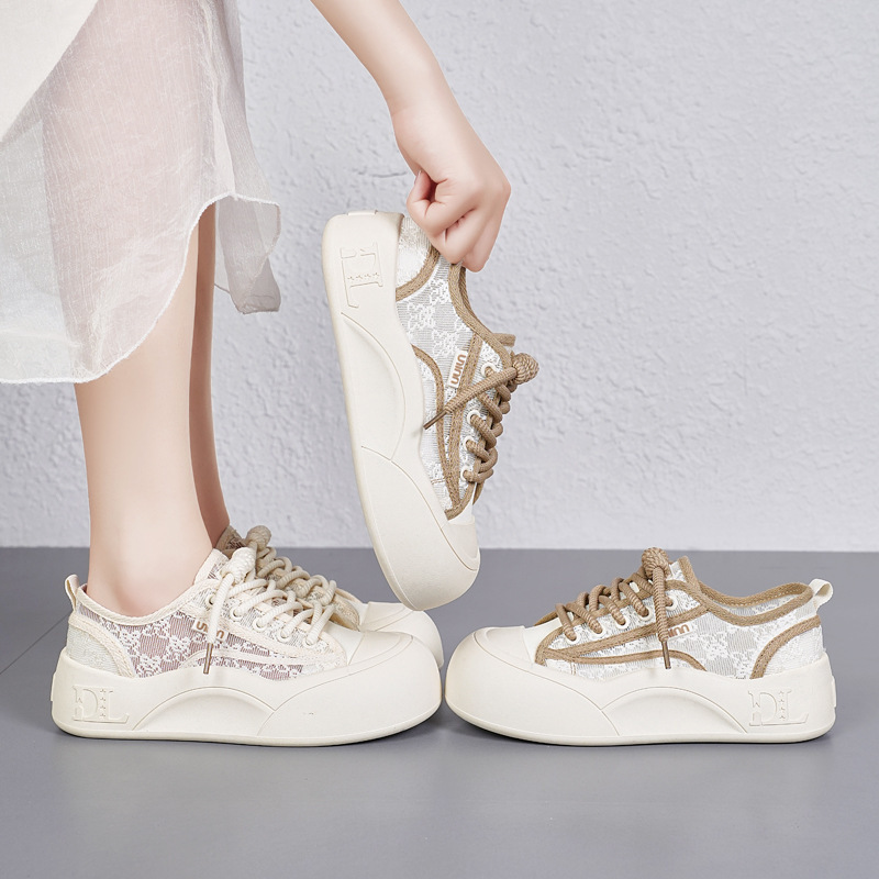 Cross-Border Plus-Size 2026 New Summer White Sneakers for Women, Fashionable Thick-Soled Casual Sneakers, Non-Slip Women's Shoes, Sizes 34-42