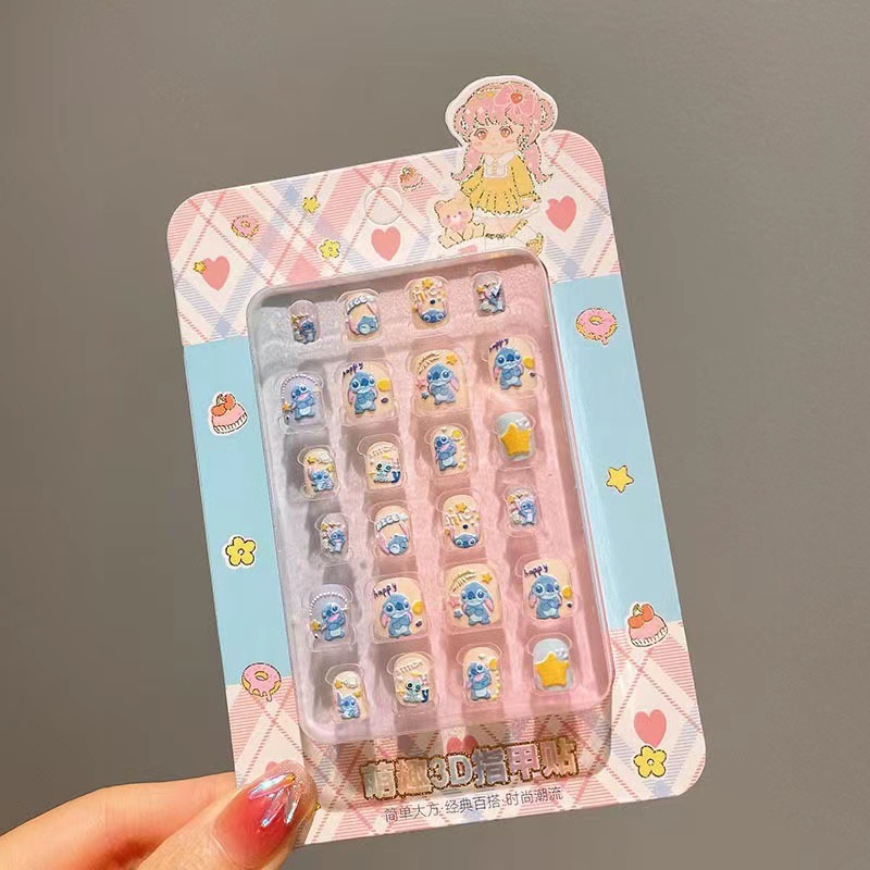 3D Niños Nail Stick Set Regalo de cumpleaños dibujos animados impermeables tridimensionales parches de manicuría autoadhesivos desmontables