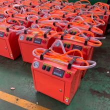 ˮ��l�ݙC����l�ݙCС�ͼ��b�l���g����l��ˮ������Ͱ������