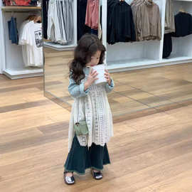 韩版童装2024秋季新款女童条纹打底衫蕾丝罩衫牛仔喇叭裤三件套潮