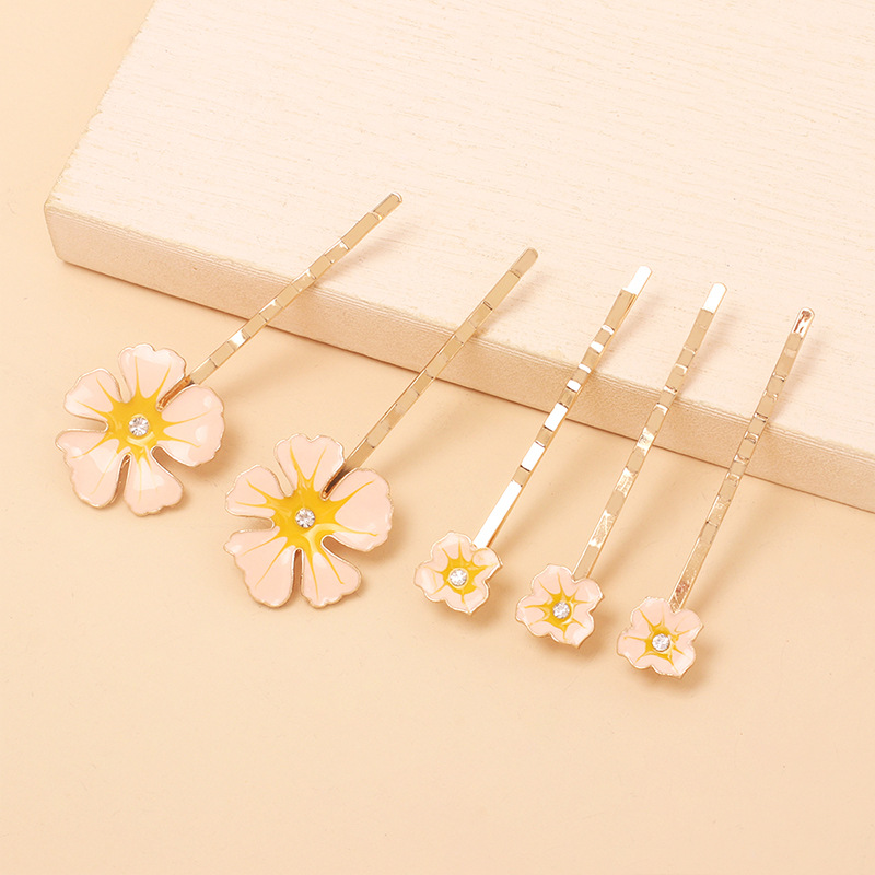 13g Weight Headwear Classification Women'S Gender Korean Style Style White, Pink, Yellow Color Oil Drop Flower Rhinestone Word Hairpin Niche Fashion Design Hair Accessories 4
