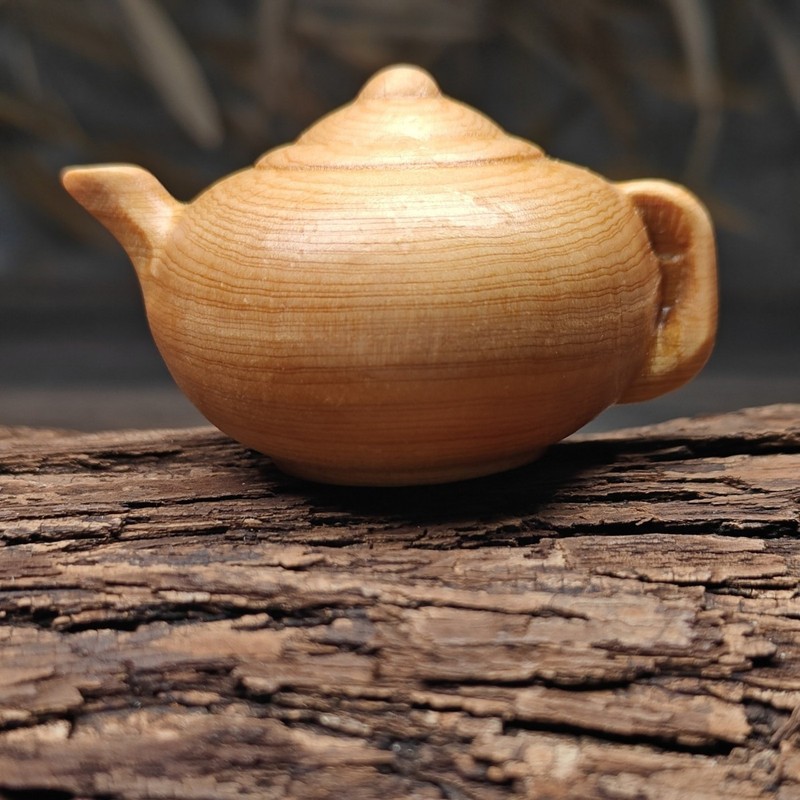 本物のシダーウッドの装飾品、手彫りの貔貅木彫り工芸品、マホガニー動物の天然作品、文具工芸品|undefined