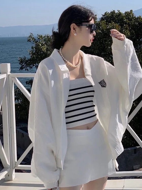 New White Versatile Jacket for Women, Korean Style, Loose Fit, Suitable for Spring, Autumn, and Summer, Thin Casual Cardigan Jacket, Trendy Top for Petite Figures New White Versatile Jacket for Women, Korean Style, Loose Fit, Suitable for Spring, Autumn, and Summer, Thin Casual Cardigan Jacket, Trendy Top for Petite Figures