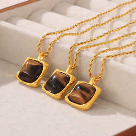 法式跨境个性方形镶嵌虎眼石吊坠ins简约小众钛钢镀18k金项链批发