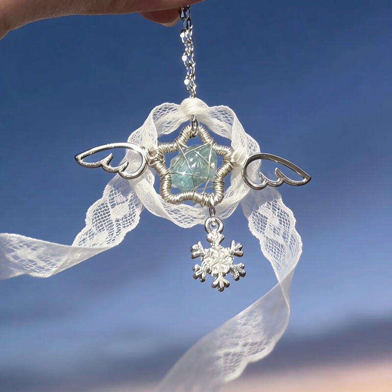 [Winter Letter] Handmade Angel Wings, Stylish and Fashionable Design, New Zinc Alloy Necklace