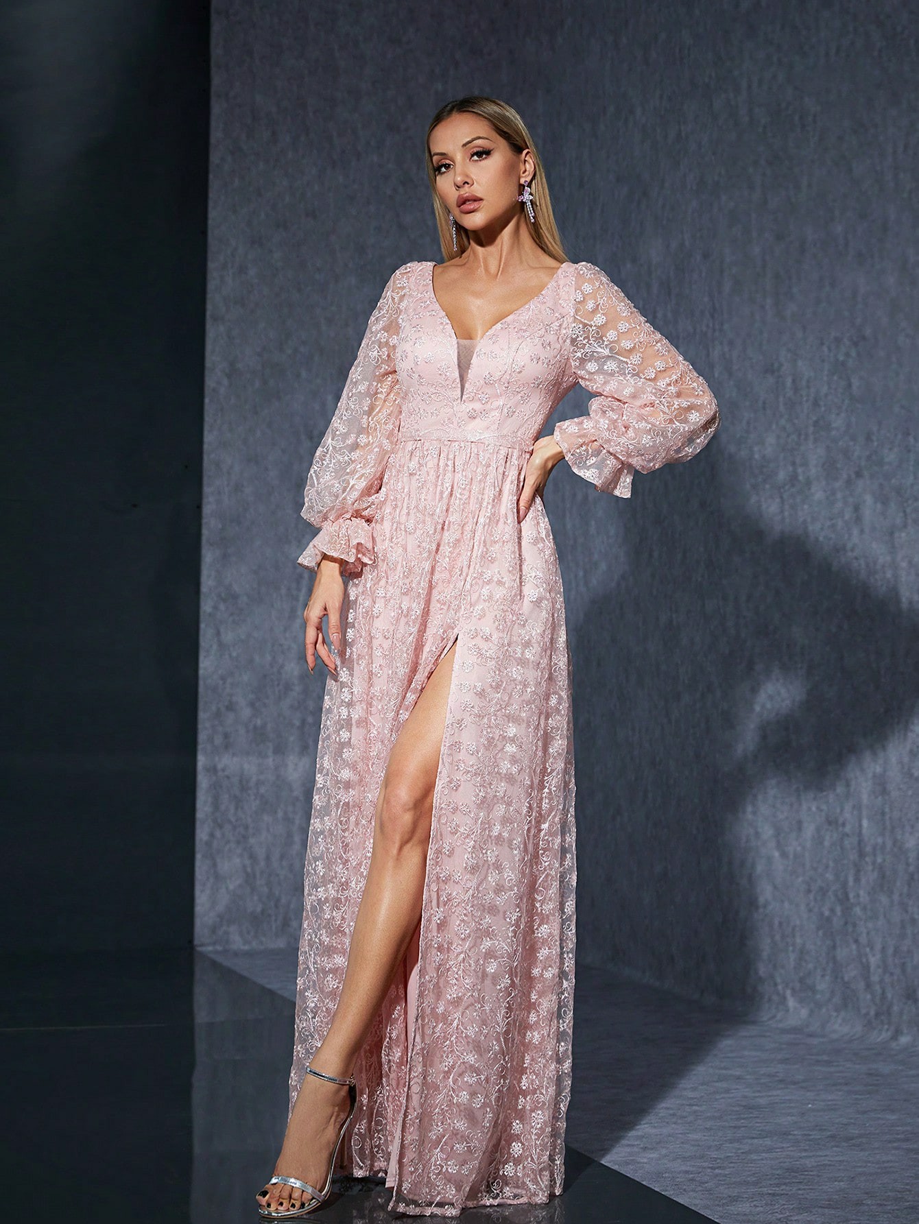 Vestido de Noche Largo con Abertura de Poliéster, Cuello en V y Bordado, para Fiestas image 6