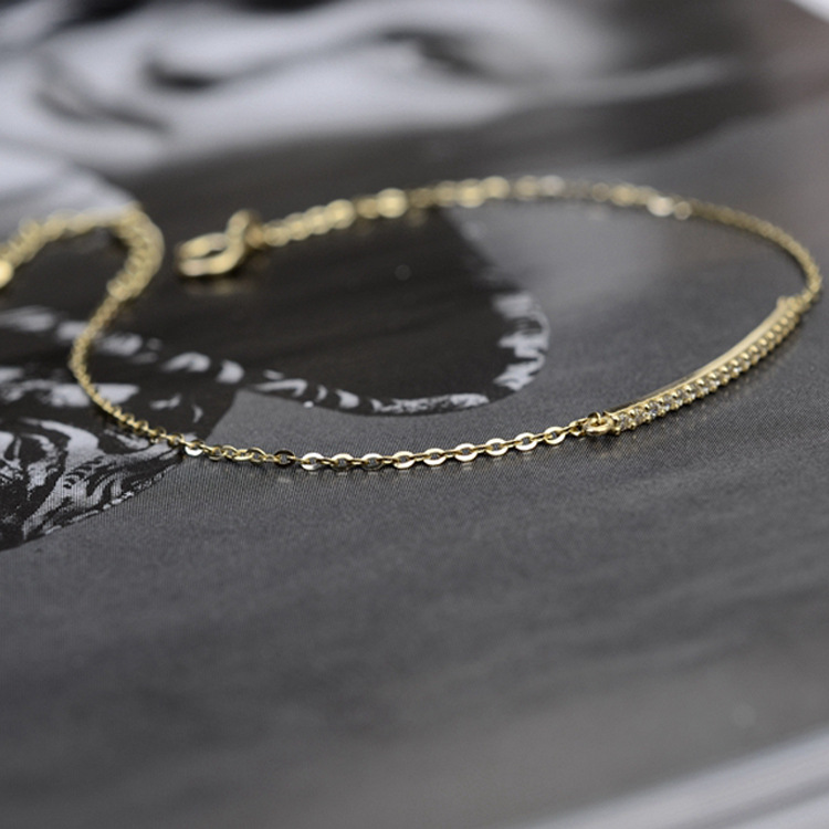 Nuovo bracciale in argento sterling placcato oro con fila di zirconi, design semplice, raffinato e ultra sottile e brillante._voghion.com