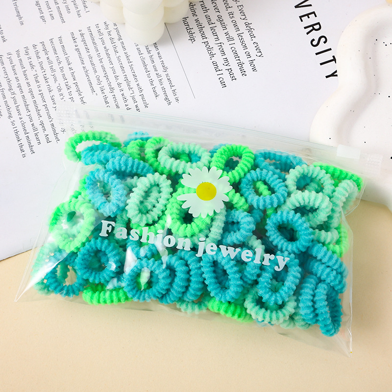 Threaded type 100 pieces 2.5cm green