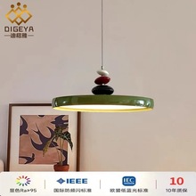 �ִ���Լ���۷ɵ������Ʒ������Ҳ������Ƽ������ͷ�M����ɽ�ƾ�
