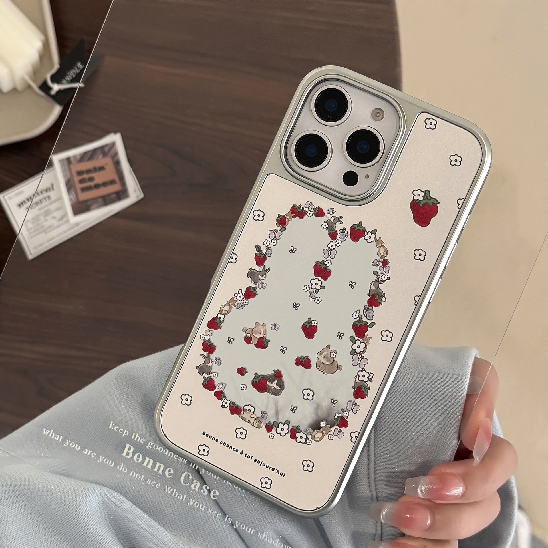 Protective Phone Case With Mirror Plating And Strawberry Design_voghion.com