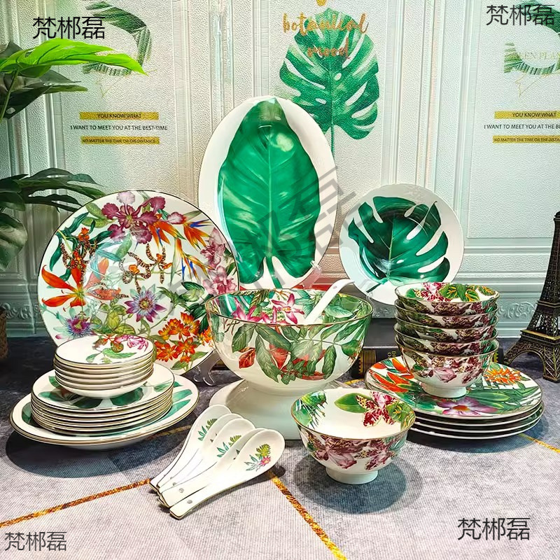 European-Style Tropical Rainforest 36-Piece Bone China Dinnerware Set, Light Luxury Family Dining Plates, Bowls, Spoons, Saucers, Large Soup Bowls, Western-Style Plates