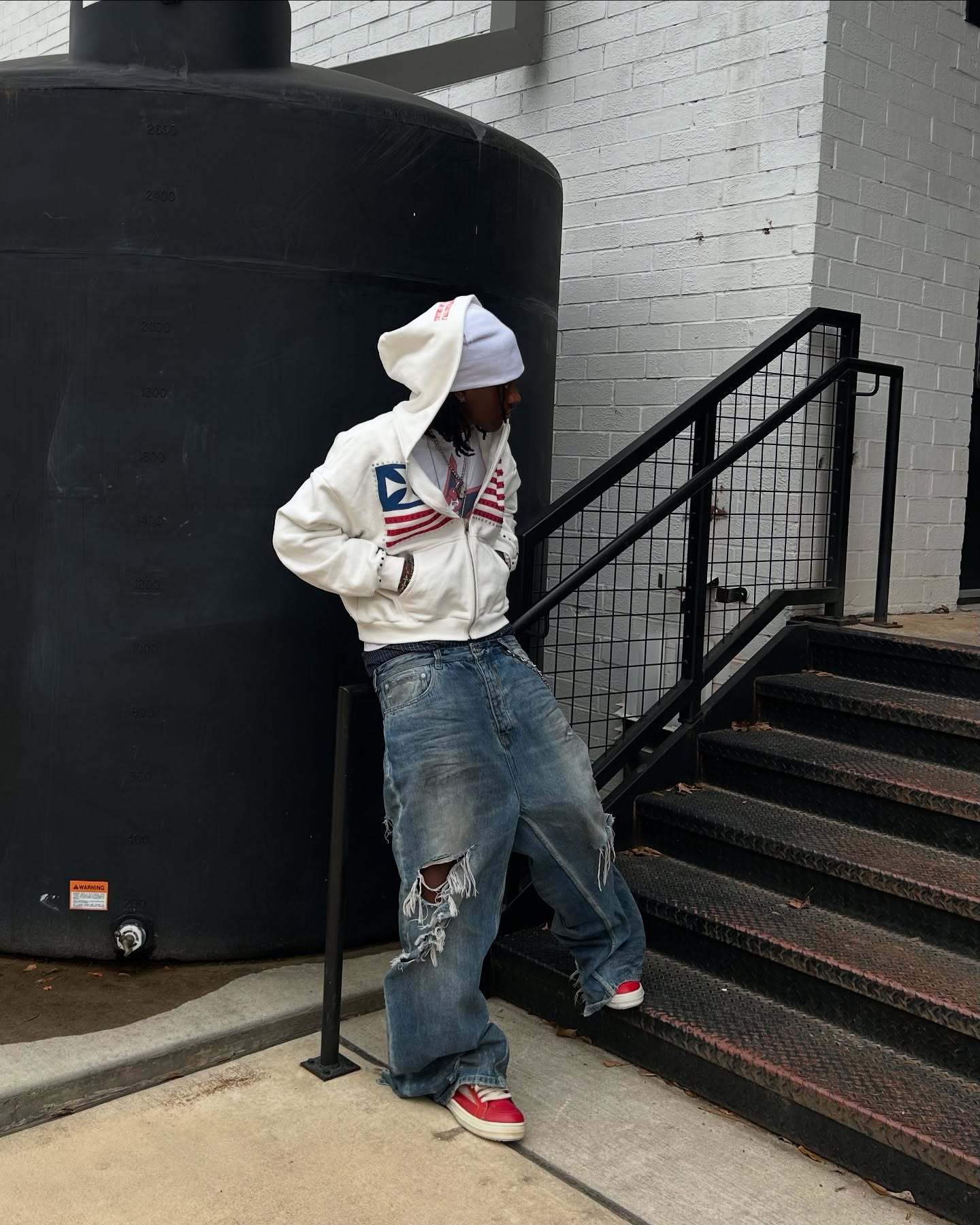 Sweat-shirt à capuche zippé tendance style hip-hop avec imprimé graphique et poches – Streetwear oversize pour homme et femme (noir/blanc, S/M/L/XL)_voghion.com