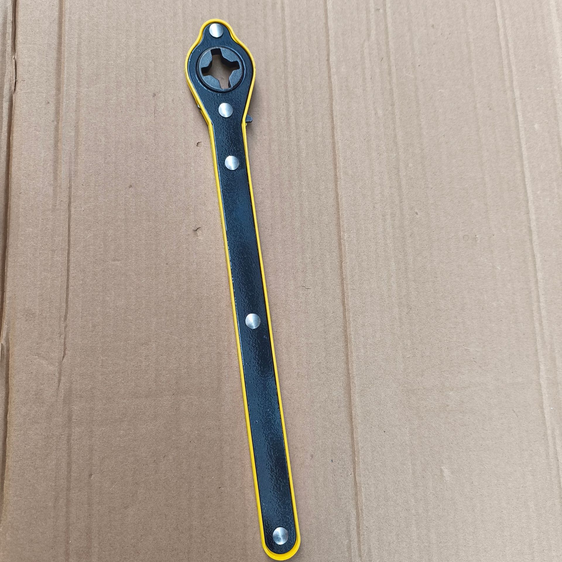 Fuente del fabricante Reparación de joysticks de neumáticos de automóviles Herramientas generales Gato Llave que ahorra fuerza Llave de trinquete manual