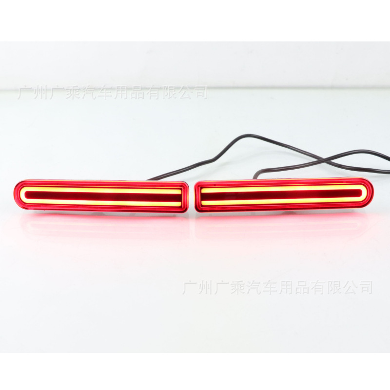 Adecuado para la luz del parachoques trasero del Land Cruiser 07-22 (versión estadounidense) luz trasera, luz de giro, luz de freno, versión de Oriente Medio image 4