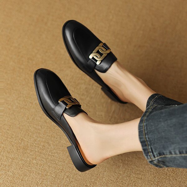 Giày mule nữ da bò mũi nhọn gót thấp 2 cm — Màu đen