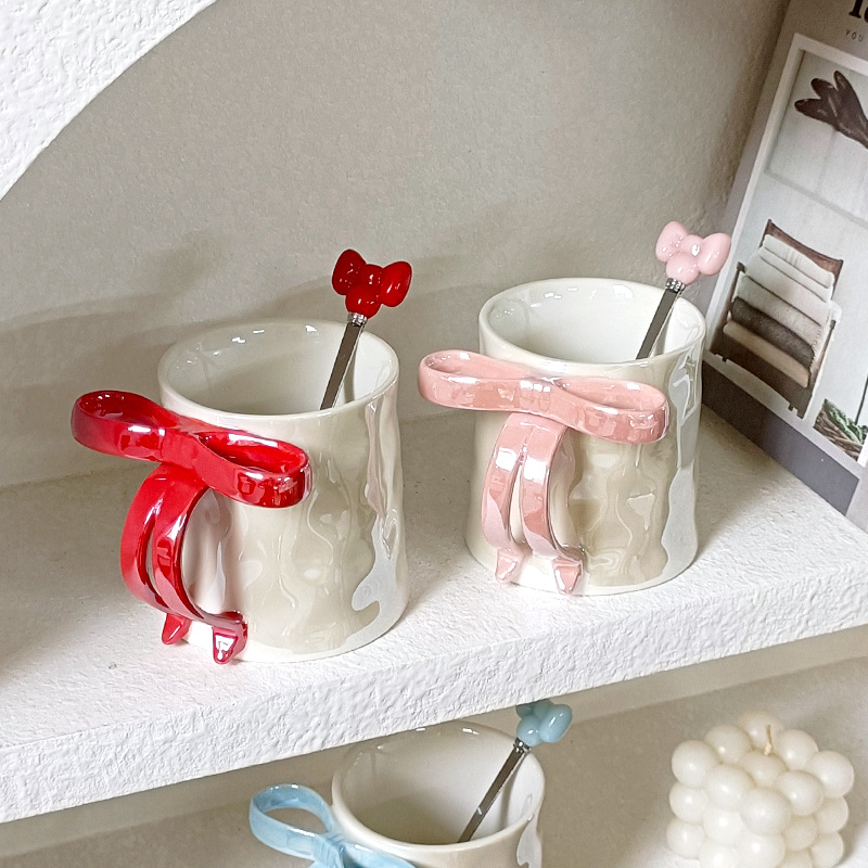 Taza de cerámica de arco estereoscópico para el hogar encantador corazón de una chica exquisita taza de café taza de marca alta sensación creativa lujosa ligera