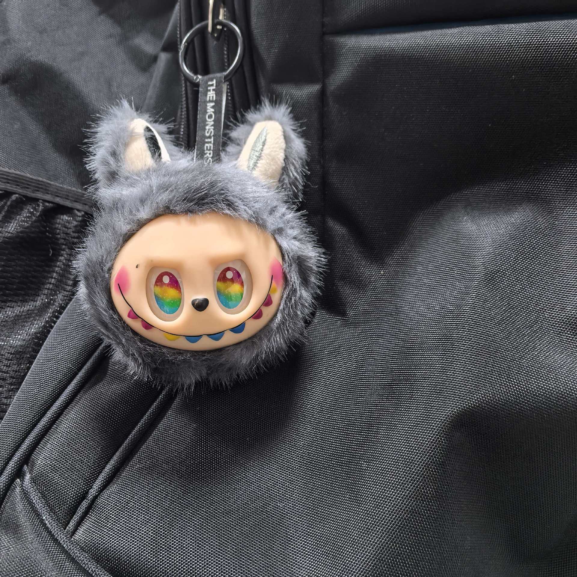 3 generaciones de colgantes de peluche labubu barraca explosiva muñeca conejo pellizco muñeca regalos pellizco música