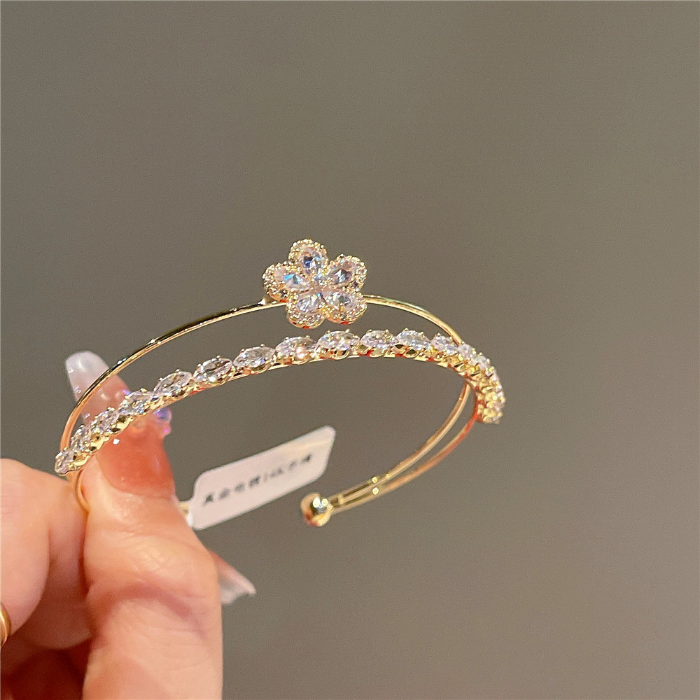 Βραχιόλι λουλούδι με ζιργκόν ρυθμιζόμενο ανοιχτό βραχιόλι_voghion.com