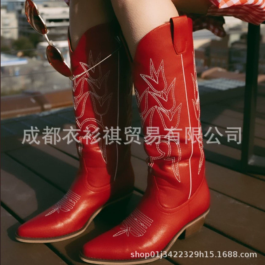 Ретро вышивка красные западные сапоги колода остроконечные толстые каблуки большие размеры женские сапоги высокой кабиной