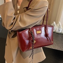 高级感复古百搭托特包女大容量包包2024新款冬季流行单肩包通勤包