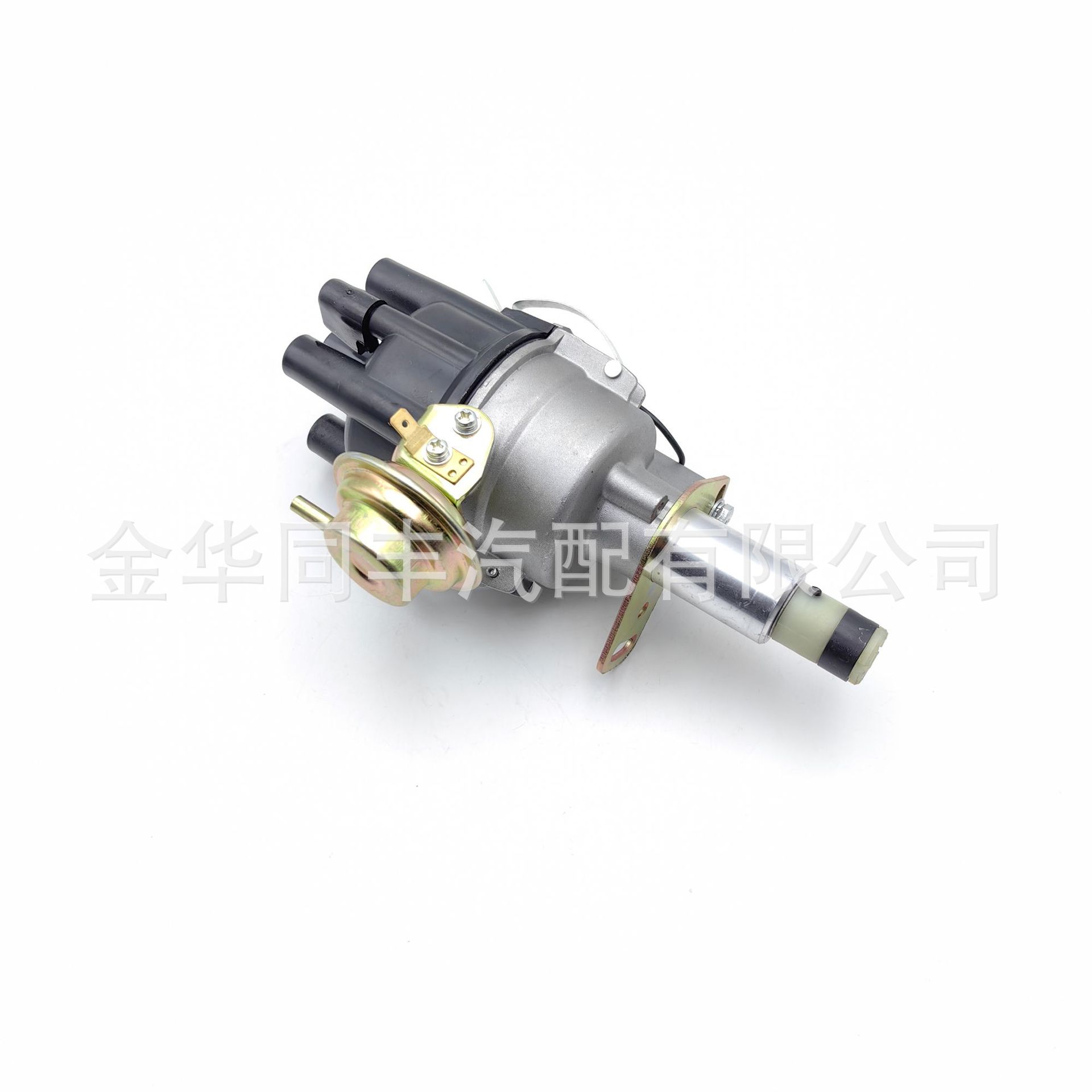 Cross-border applicable Nissan Nissan 720 Path 2.4L Z20 distributor 22100-J1710 *