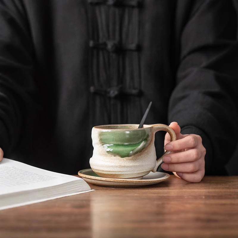 Factory direct kiln change ceramic coffee cup high color value retro mug stoneware cup breakfast cup cup saucer suit