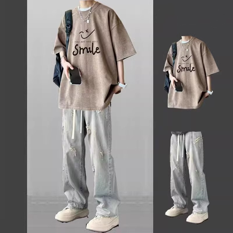 Washed Retro Short-Sleeved T-Shirt Suit for Men in Summer, a Complete Set with Jeans, High Street Ins Trendy Brand Two-Piece Set Washed Retro Short-Sleeved T-Shirt Suit for Men in Summer, a Complete Set with Jeans, High Street Ins Trendy Brand Two-Piece Set