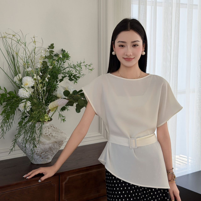 2026 Trendy Niche Style Lace-Up New Short-Sleeve Korean-Style Off-Shoulder Top for Women, Super Stylish Early Summer Design T-Shirt