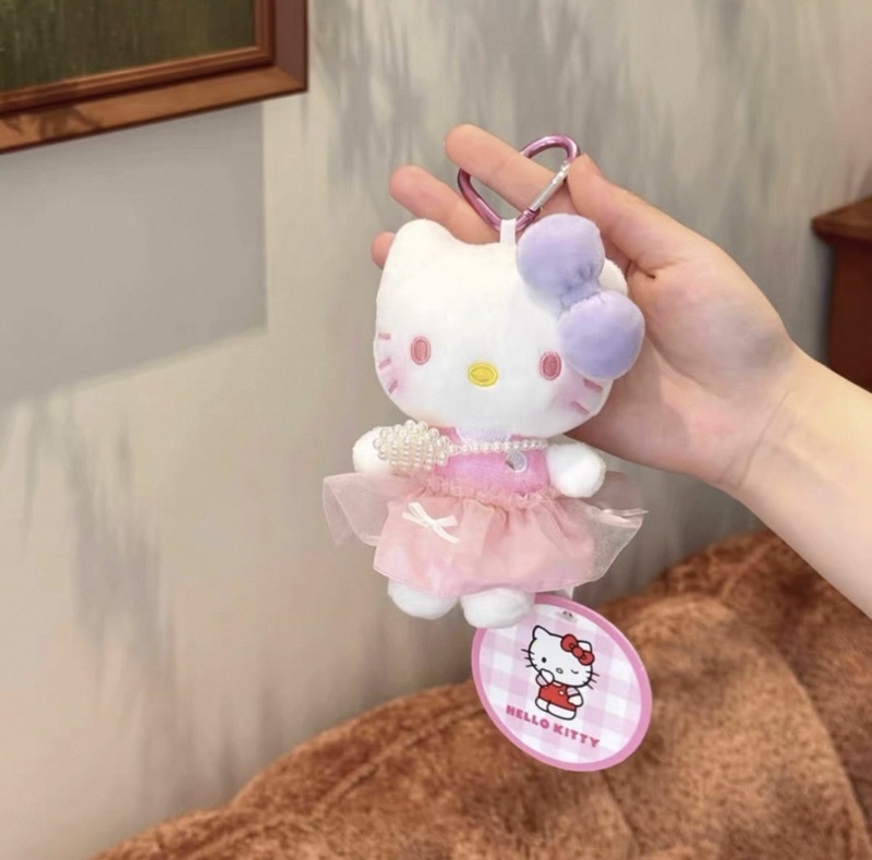 三丽鸥正版HelloKitty凯蒂猫包包挂饰背带裤毛绒玩具钥匙扣车载装|undefined