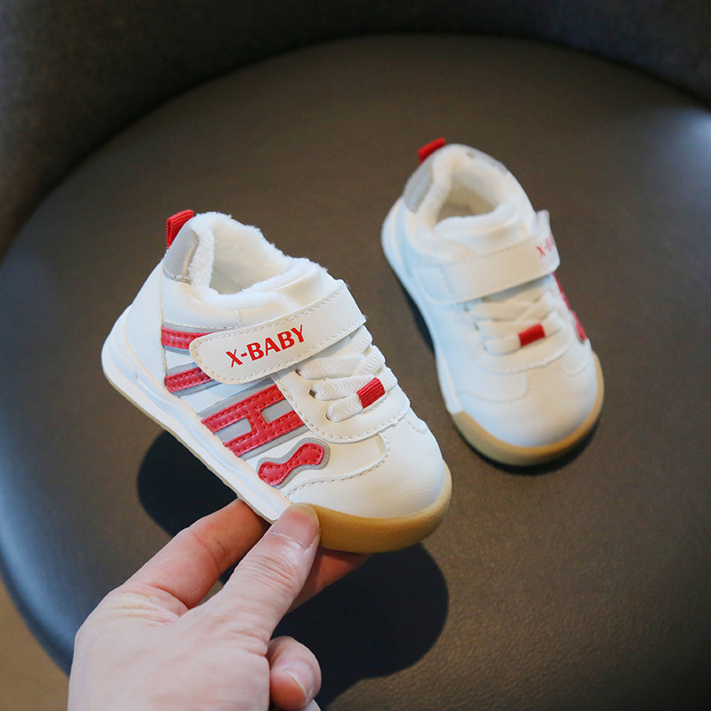 Zapatos de algodón para bebés de invierno para mujeres de 1 a 3 años de edad para niños y niños pequeños zapatos forrados de lana para niñas de otoño e invierno zapatos de bebé de fondo suave para niños pequeños