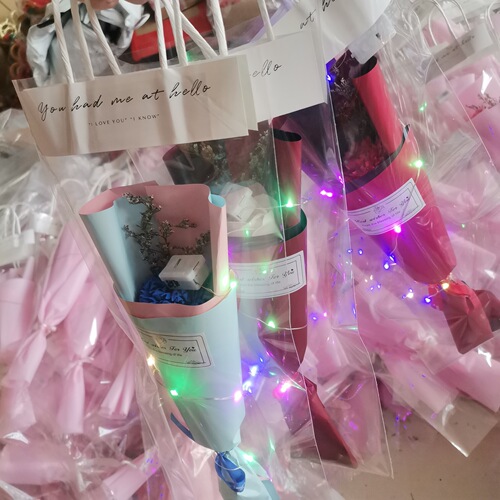 Soap bouquet Valentine's Day bouquet rose everlasting flowers with lighting accessories, gift with tote bag, supports custom design from image