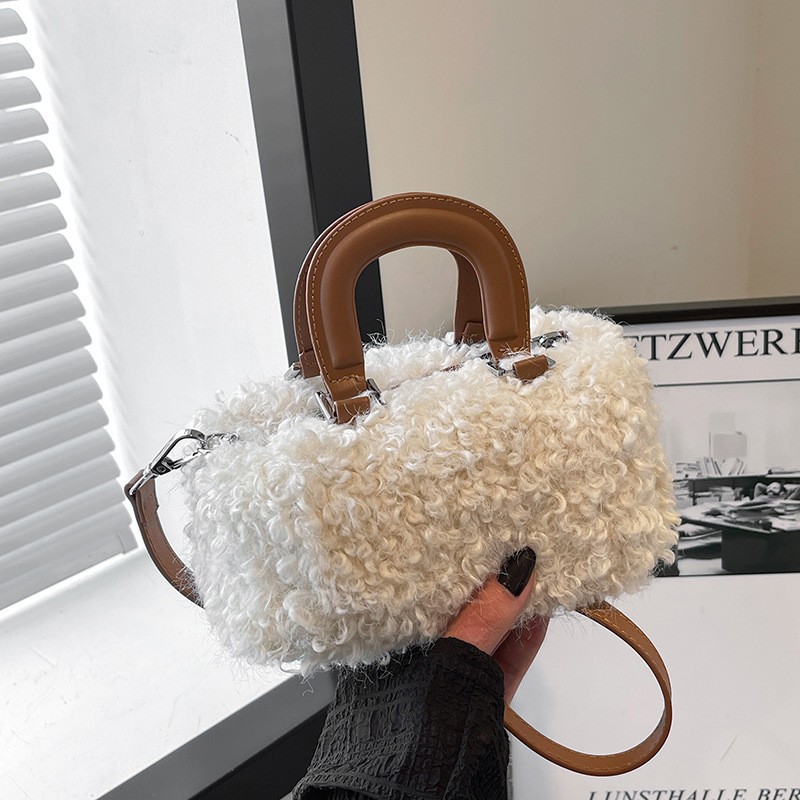 跨境新款秋冬毛毛包手拎包复古小众设计单肩斜挎包仿羊毛绒包bags