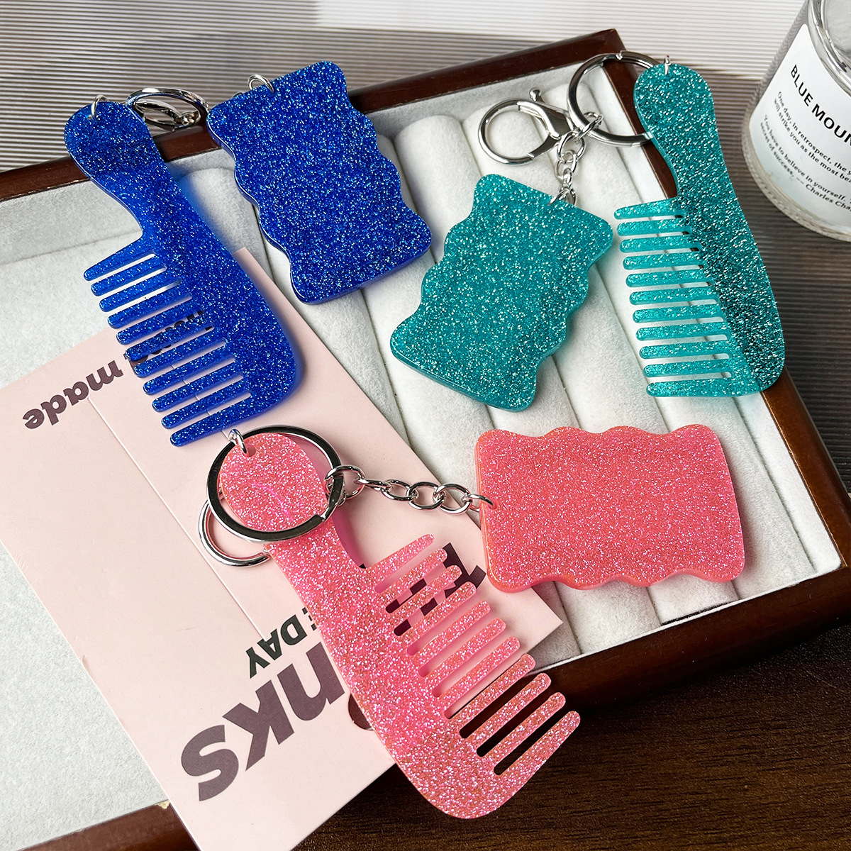 Nuevo acrílico amor maquillaje espejo pein llavero polvo brillante sequilla bolsos colgantes joyas DIY colgantes